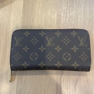 Louis Vuitton zippy wallet monogram/fuchsia